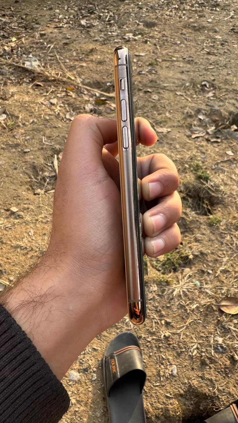 iphone 11 pro 7