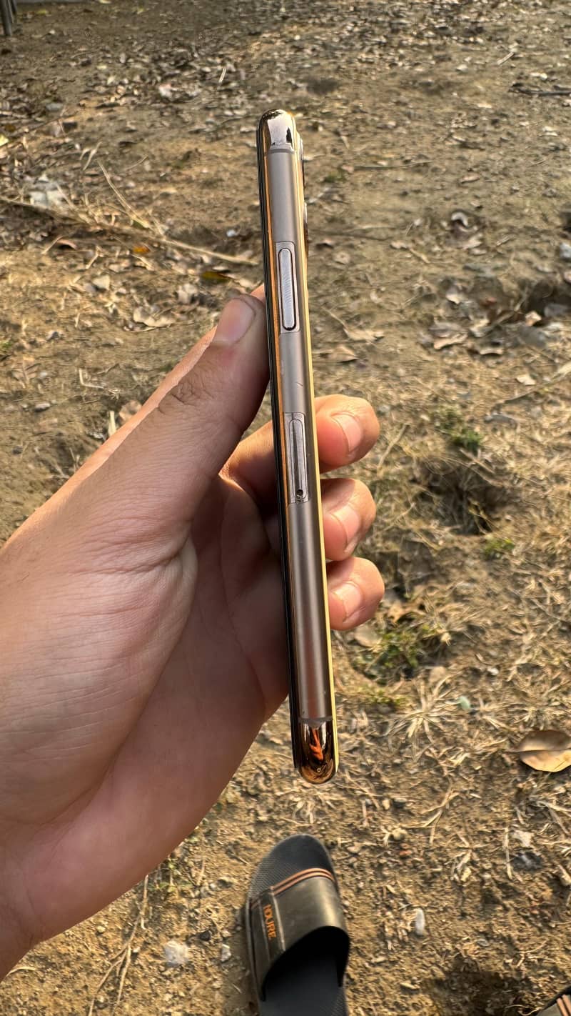 iphone 11 pro 9
