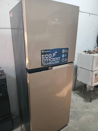 Dawlance E-Chrome Series Top-Mount Refrigerator – 9/10 Condition|