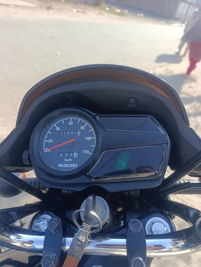 بالکل نیو ڈبہ پیک گاڑی ہے