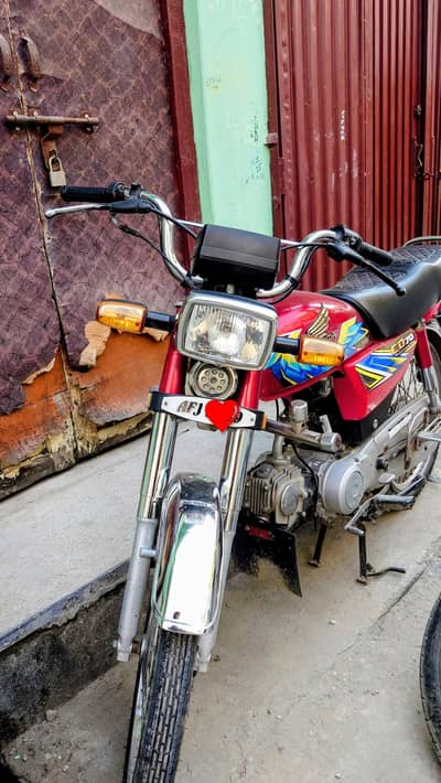 CD 70 with new condition for sale