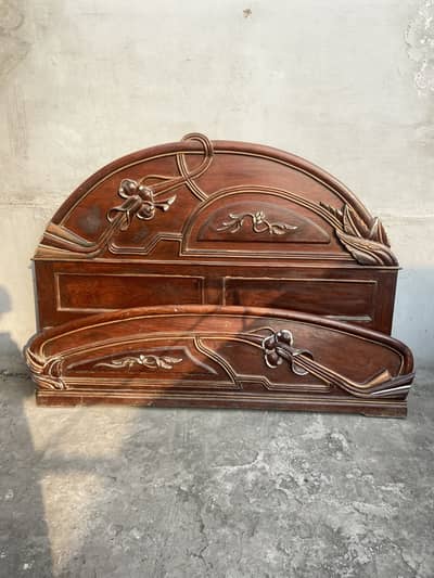 Wooden bed old style