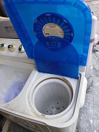 Boss company washing machine with dryer