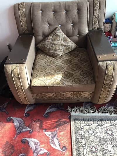 Second Hand Elegant Sofa Set