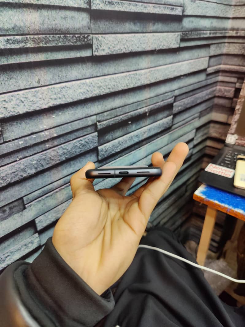 Google Pixel 8 Sim working device 2