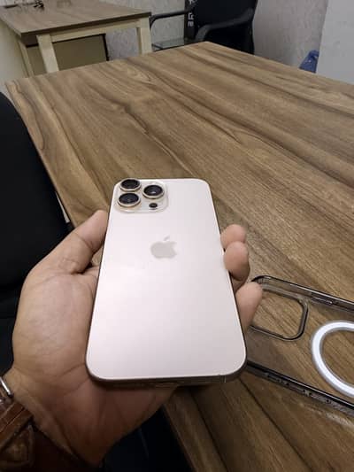 Apple iPhone 16 Pro Max