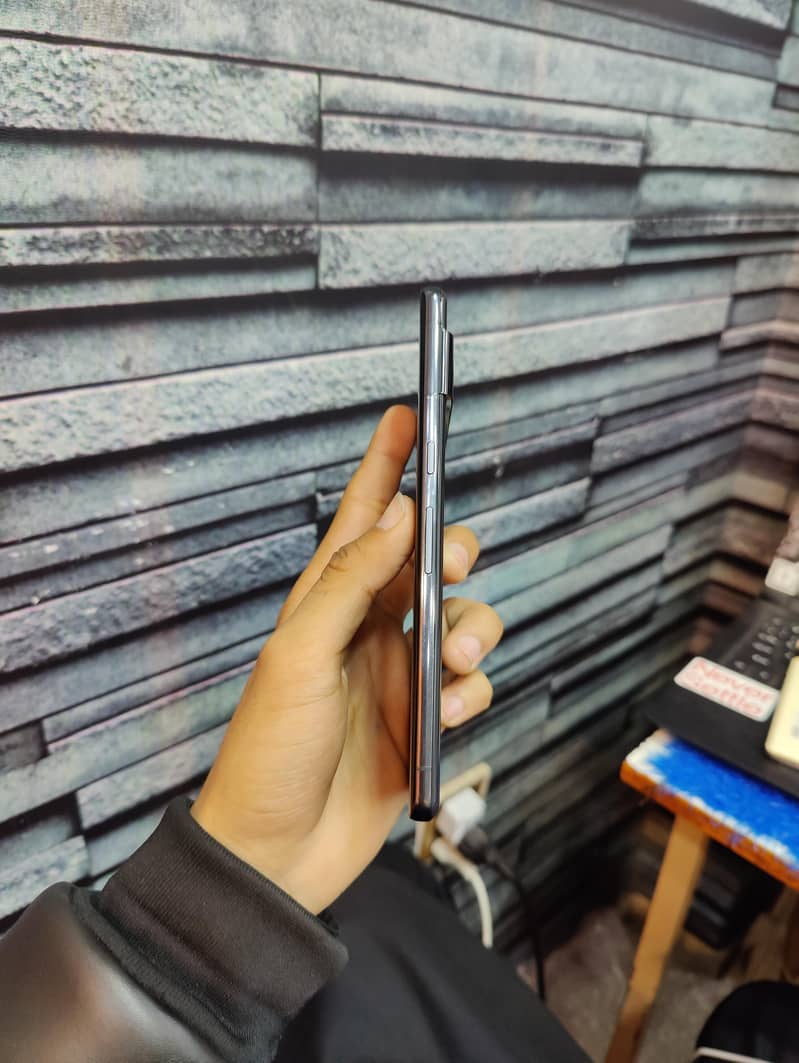 Google Pixel 7pro Sim working  1