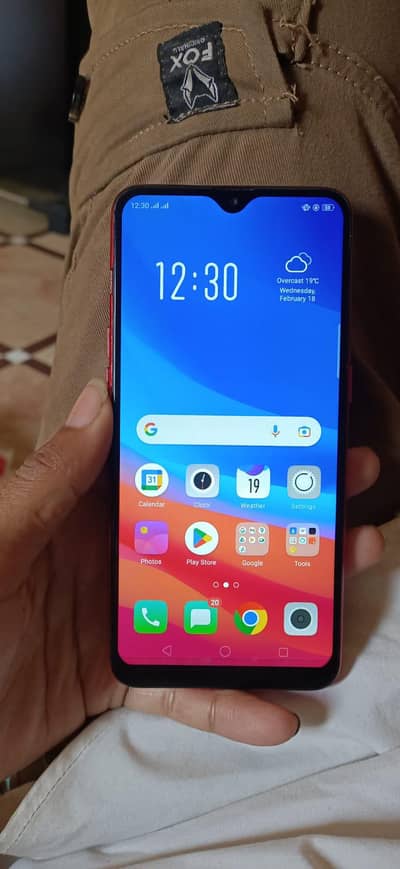 oppo f9 4/128 dislplay me Halki sA SHADE 03112683102