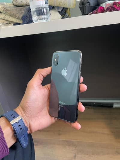 iPhone XS