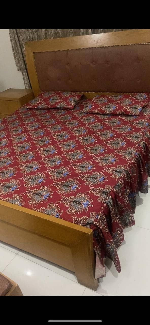 Double bed with dressing 4