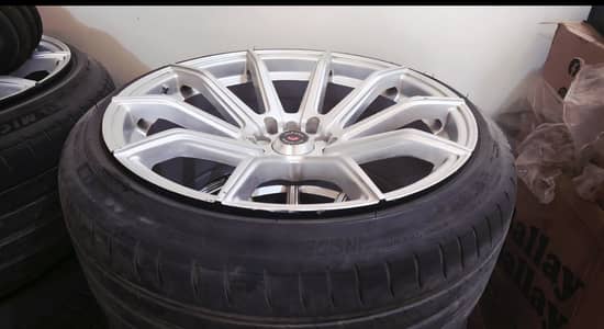 Rims 18 inch with michelen tires