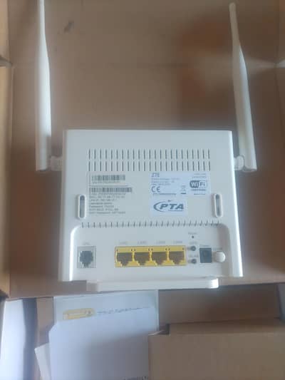 PTCL WIFI MODEM  10/10 Just box open