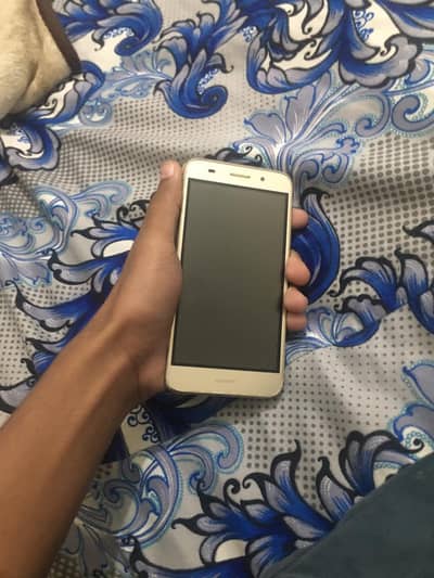 Huawei y3 for only 2500