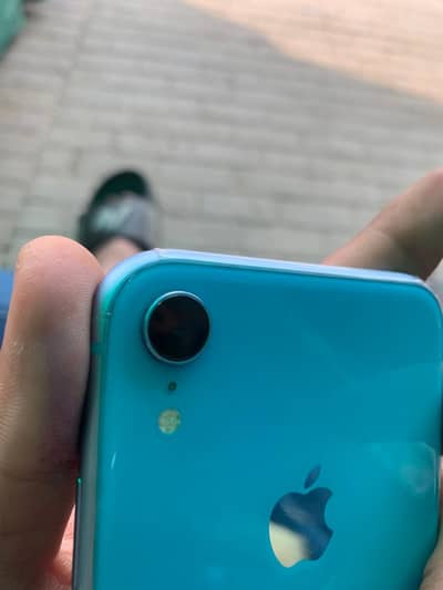 iPhone XR 64gb water pack