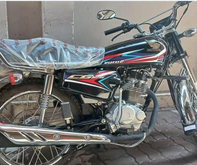 Power Machine Honda Model 2019 in Genuine Condition. 4000 KM Run only