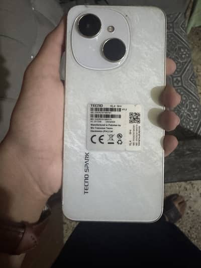 Tecno spark go 1 mobile one hand used 10/10 condition with box charger