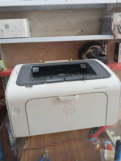 LaserJet Pro M12w