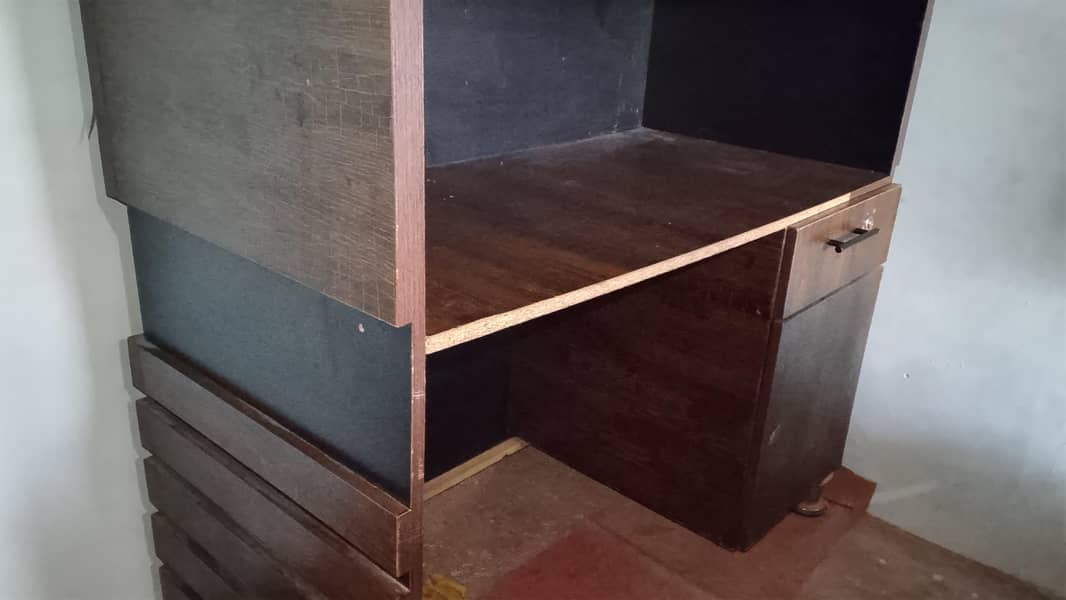 office + reception+computer table condition 10/8 0