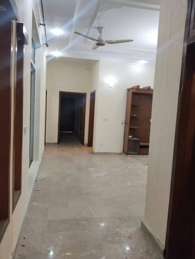 Affordable Upper Portion For rent In I-8/2