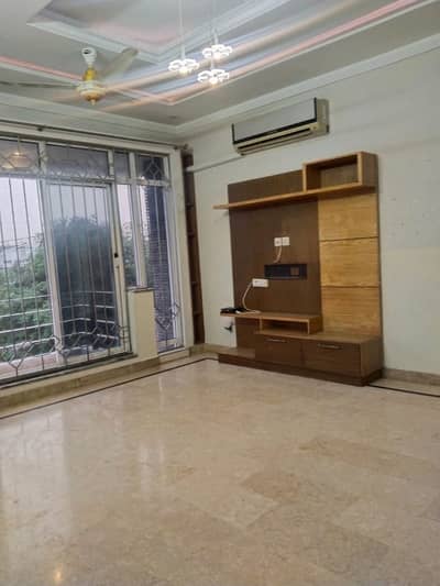 Upper Portion For Rent In I-8/3