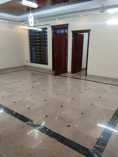 Affordable Upper Portion Of 14 Marla Is Available For rent