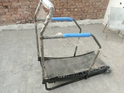 manual treadmil/running machine 8/10 condition
