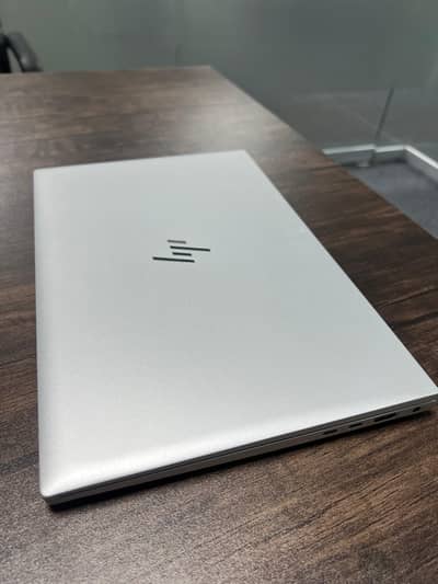 HP EliteBook 830 G8 - 11th Grn Core i5 | 8GB RAM | 500GB SSD