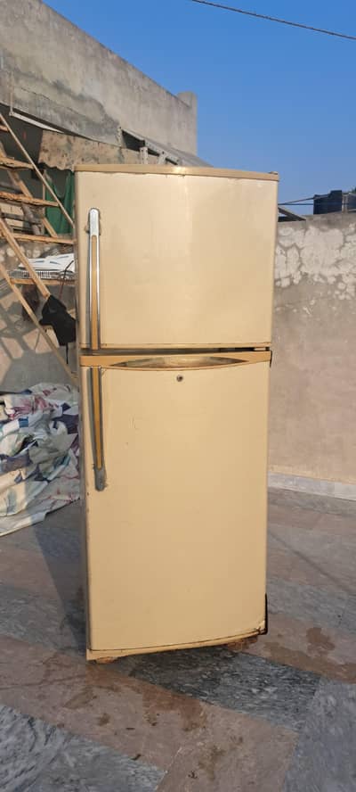 Good cooling and excellent working old but working properly full size