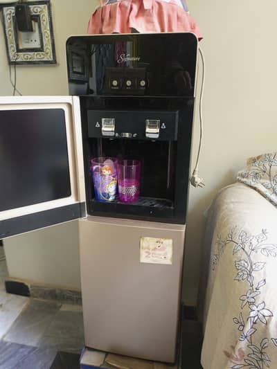 Water Dispenser ( Signature)