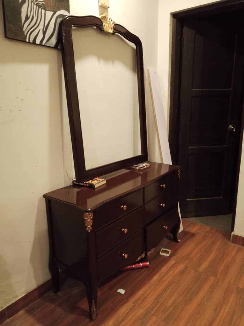 king Bed 1