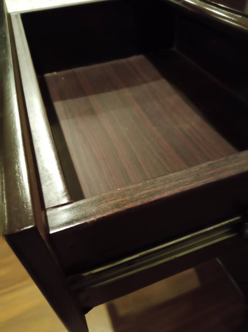 king Bed 3