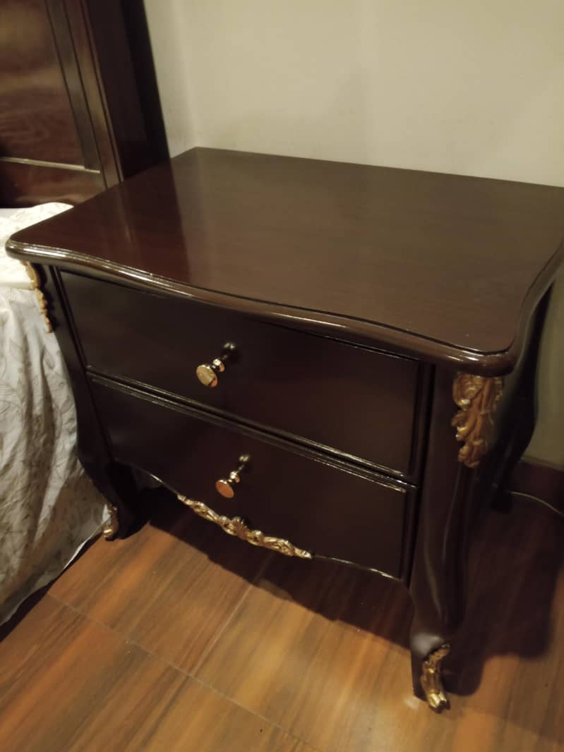 king Bed 5