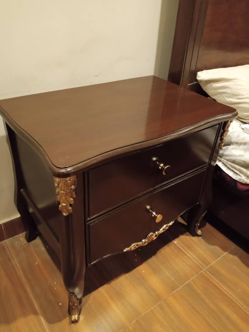 king Bed 6
