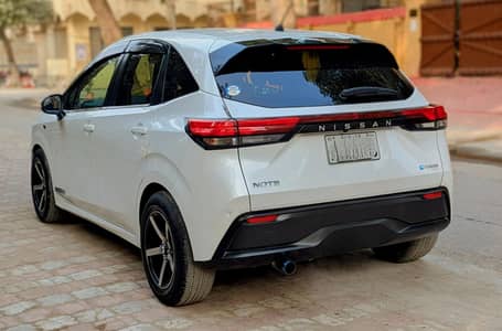 Nissan Note e power  ( S varient)