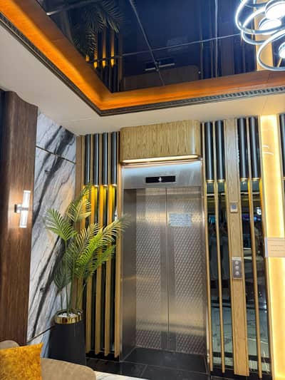 4200 Sq Ft Apartment With 4200 Sq Ft Private Roof | Metro Central Plaza Clifton