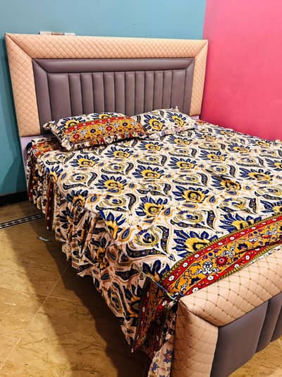 Bed set with wardrobe and dressing table