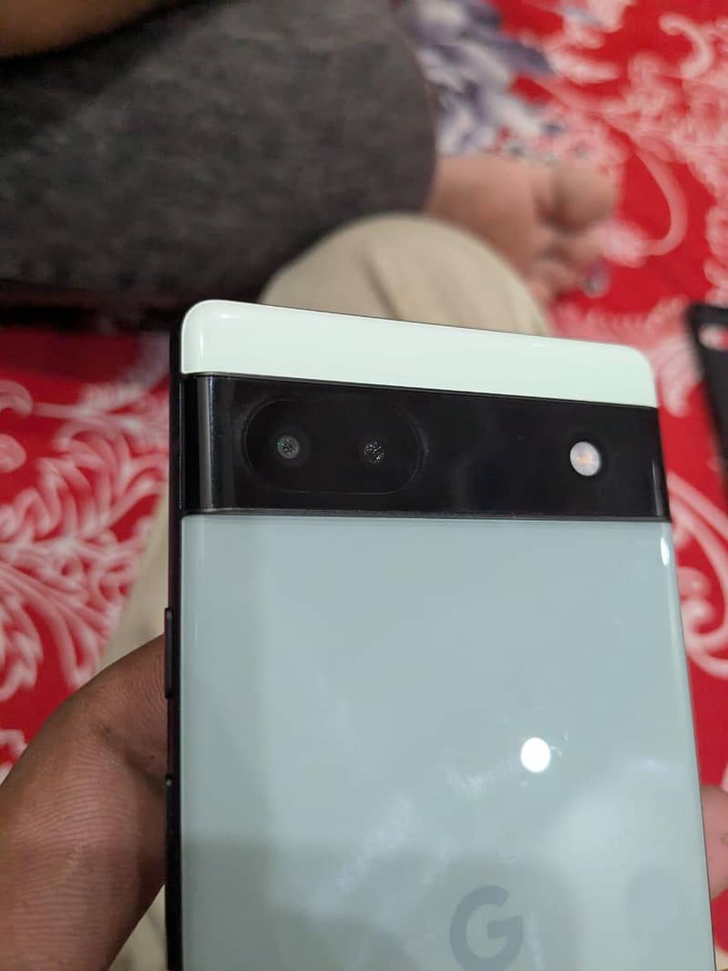 Google Pixel 6A 4