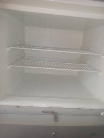 Kenwood larg size fridge