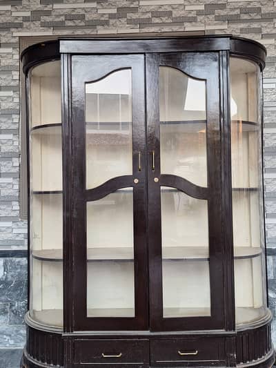 Crockery and Dinner Set Almirah