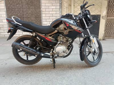 Brand new 2024 model YBR only 3200 KM drive