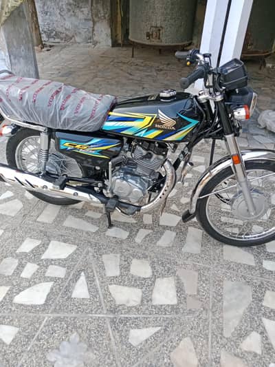 Honda CD 70 2025