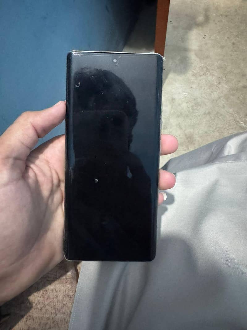 Tecno camon 40 pro 3