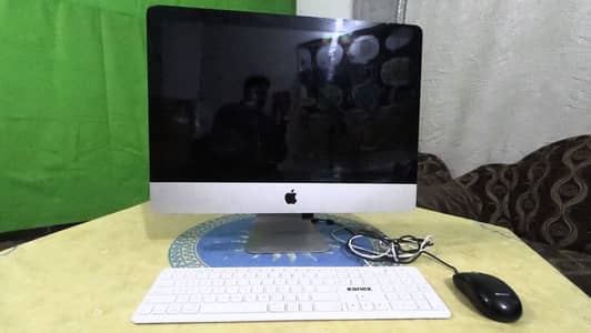 Apple All in One imac System Cori5 21.5" Inch 32GB