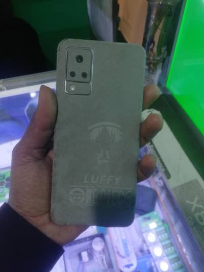 Vivo v21 5G or Supper fast Charger