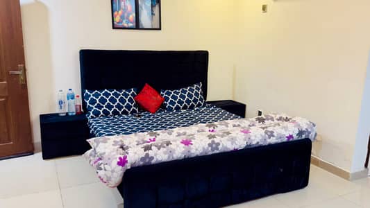 One bedroom full furnished for rent per day weekly available