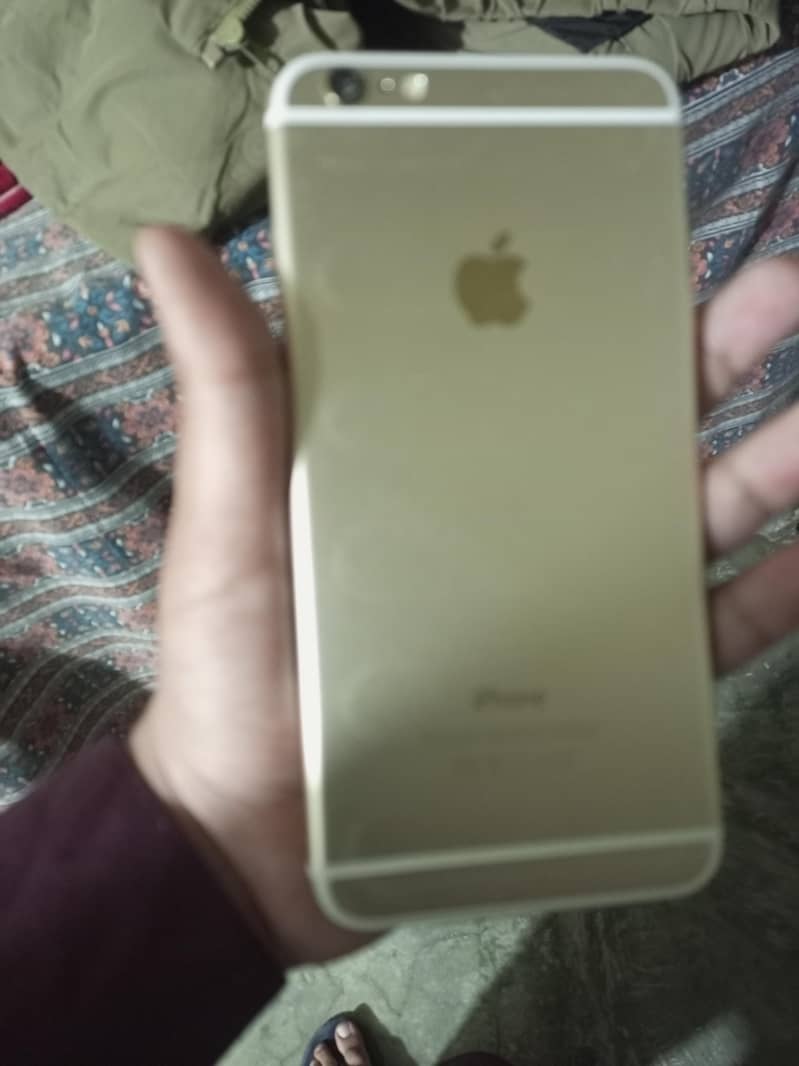 iPhone 6 plus 64gb golden 0