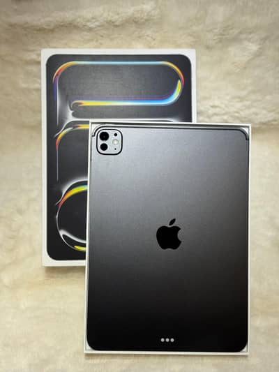 iPAD PRO M5 WIFI+CELLULAR WITH BOX