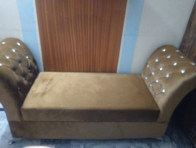 dewan sofa 0