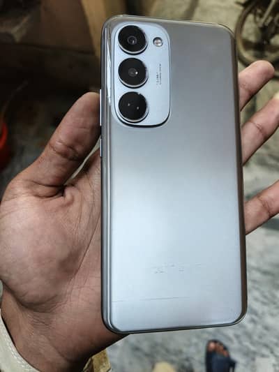 TECNO SPARK 40 PRO PLUS+. .   8+8RAM 256GB