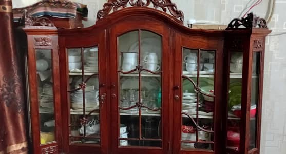 Beautiful Showcase for Utensils - Without Crockery